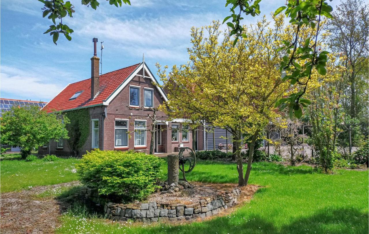 Gorgeous Home In Scharendijke With Kitchen Esterno foto